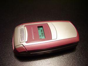 Choosing a Pink Cellular Phone