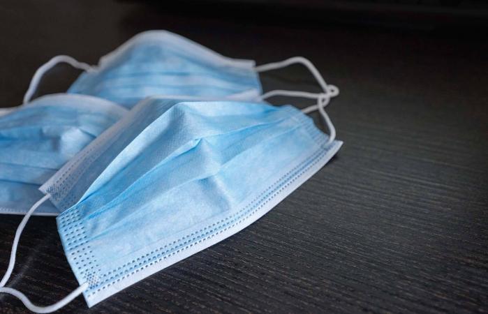 Protective medical mask