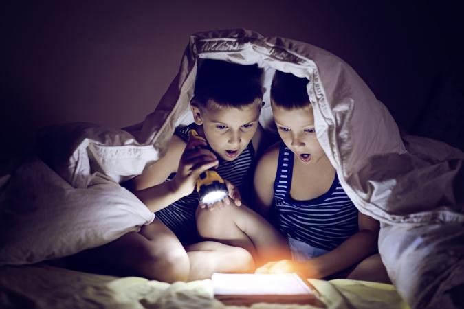 Reading with a flashlight