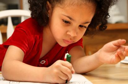 Books help children draw.