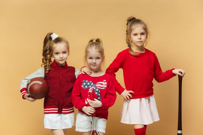girls modeling clothes