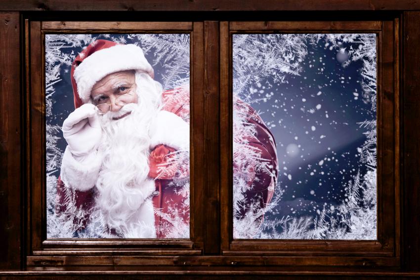 20 Inspired Christmas Window Decoration Ideas LoveToKnow