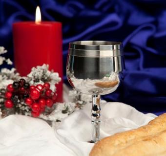 https://cf.ltkcdn.net/christmas/images/slide/127844-426x400-xeve8.jpg
