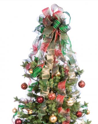 https://cf.ltkcdn.net/christmas/images/slide/183228-668x850-christmas-ribbon-topper.jpg
