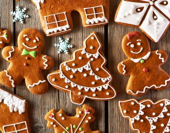 https://cf.ltkcdn.net/christmas/images/slide/190754-850x668-gingerbread-people.jpg