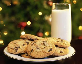 https://cf.ltkcdn.net/christmas/images/slide/190757-850x668-chocolate-chip-cookies.jpg