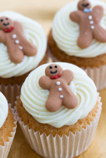 https://cf.ltkcdn.net/christmas/images/slide/310999-566x848-istock-000011364360small.jpg