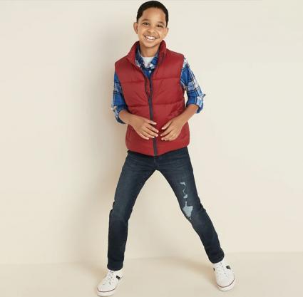 What Color Do You Wear on Christmas Eve? | LoveToKnow What Color Do You Wear on Christmas Eve? | LoveToKnow
