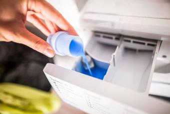 Pouring liquid detergent