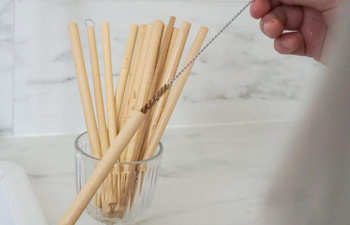 Cleaning bamboo straw
