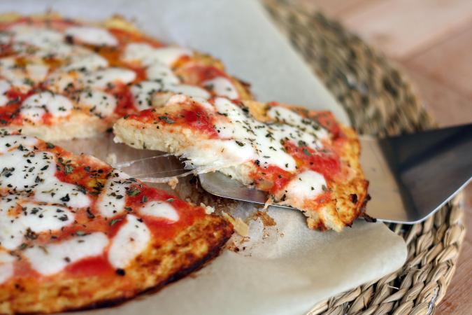 Pizza con corteza de coliflor