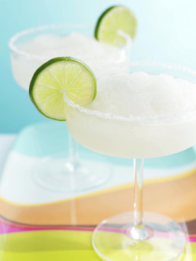 11 Frozen Blender Drink Recipes With Alcohol Deliciously Chill