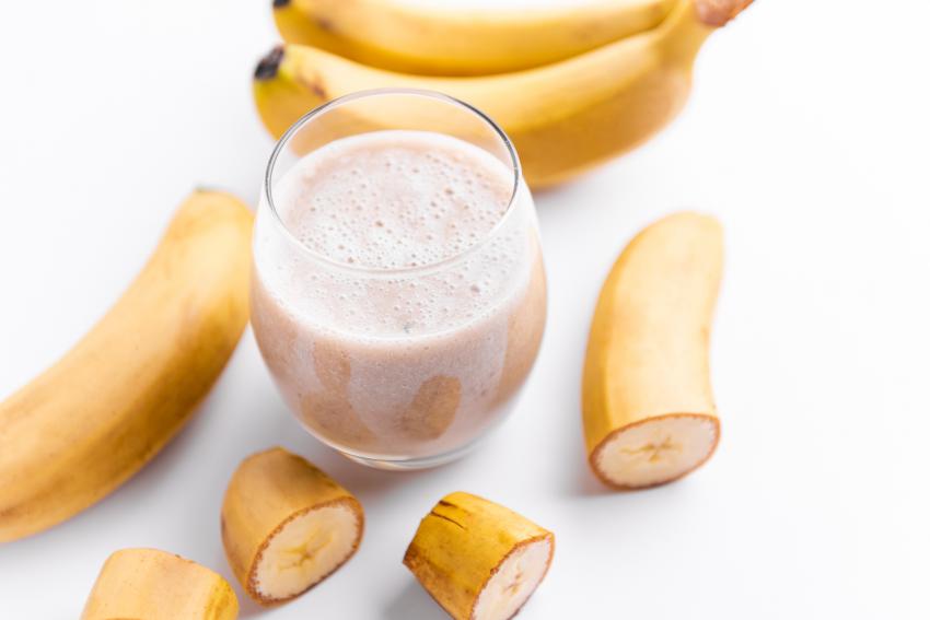 9 Cream of Coconut Cocktails With Tropical Goodness LoveToKnow