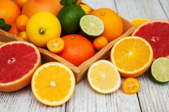 citrus fruit for cocktail garnish