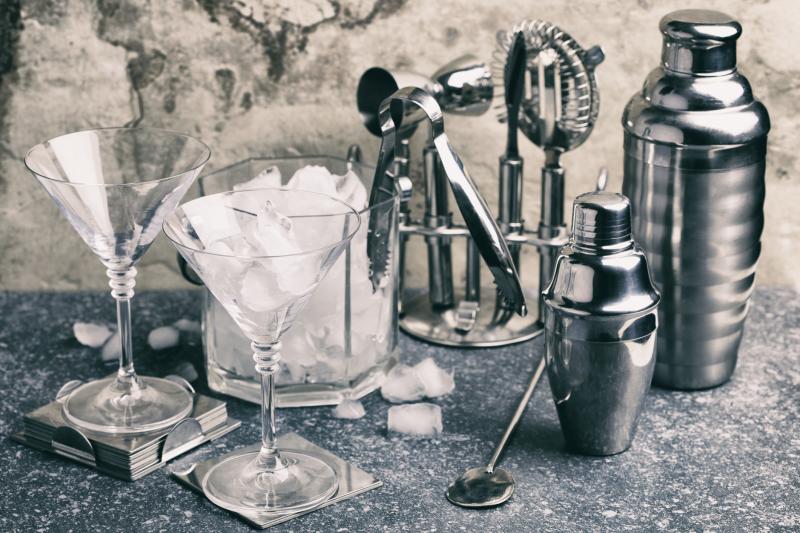 How to Make Mixed Drinks Steps Made Simple LoveToKnow