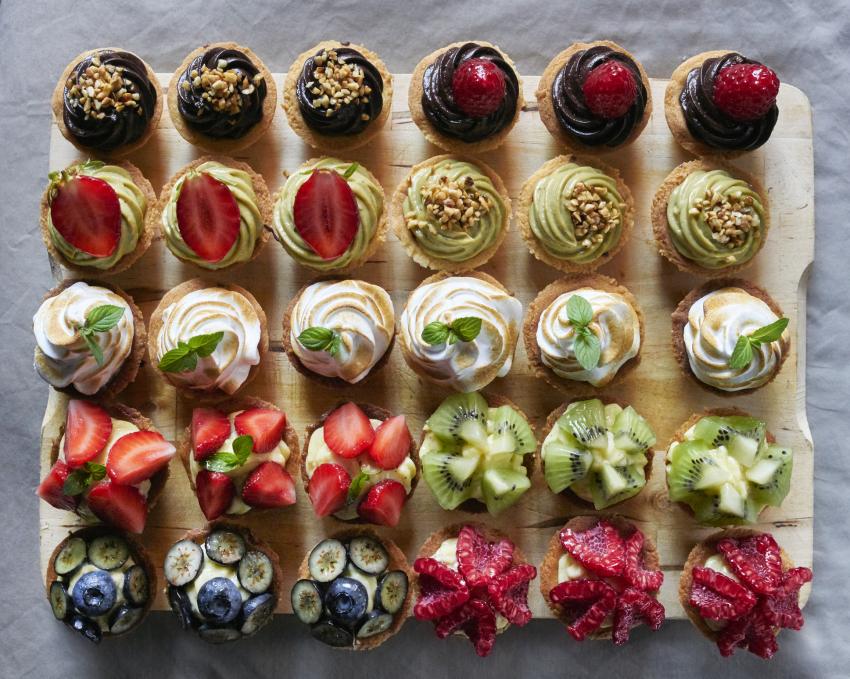 Bake Like a Pro With 15 Genius Cupcake Filling Ideas LoveToKnow