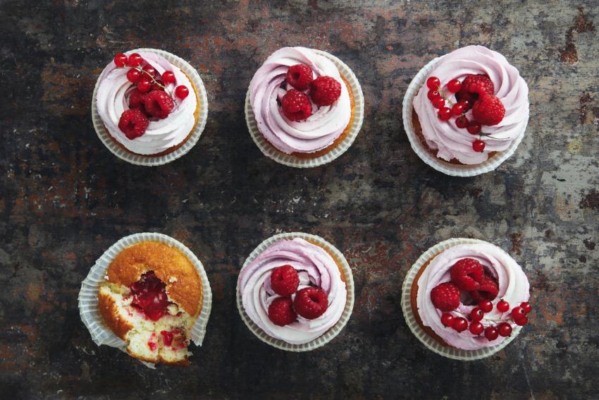 Bake Like a Pro With 15 Genius Cupcake Filling Ideas LoveToKnow