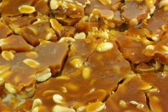 Freshly broken peanut brittle