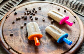 Coffee and cream popsicles