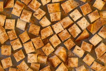 Biscuit Croutons