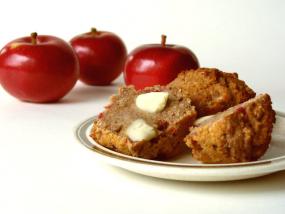 applesauce banana whole wheat muffin