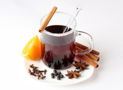 Spiced Christmas Beverages