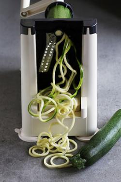 Making zucchini spirals