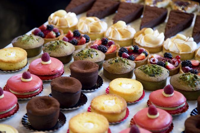 Dessert bar sweets