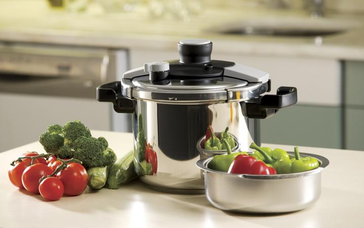 Pressure cooker