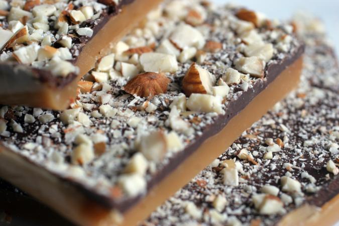 chocolate almond toffee