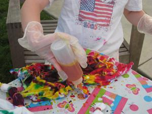 tie dying your shirt