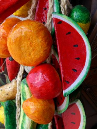 Paper mache fruit; © Richard Gunion | Dreamstime.com