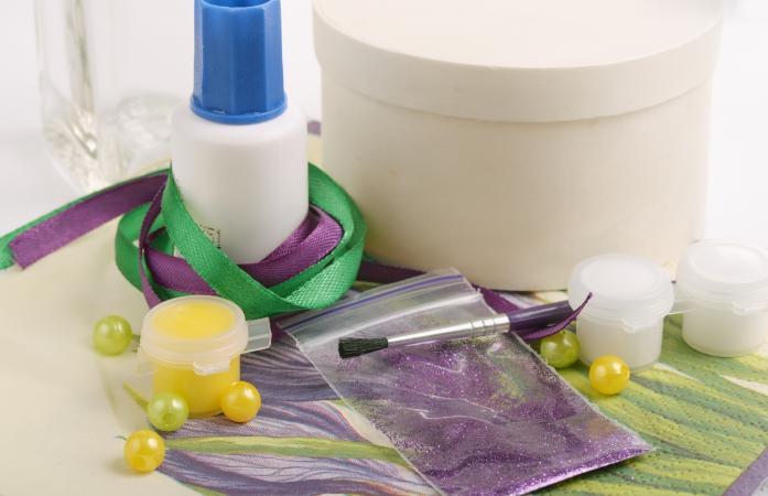 decoupage supplies