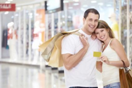 Shopping couple