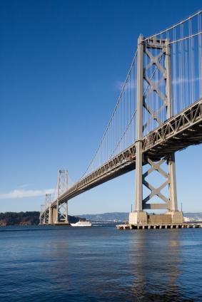 Boatunderbridge.jpg