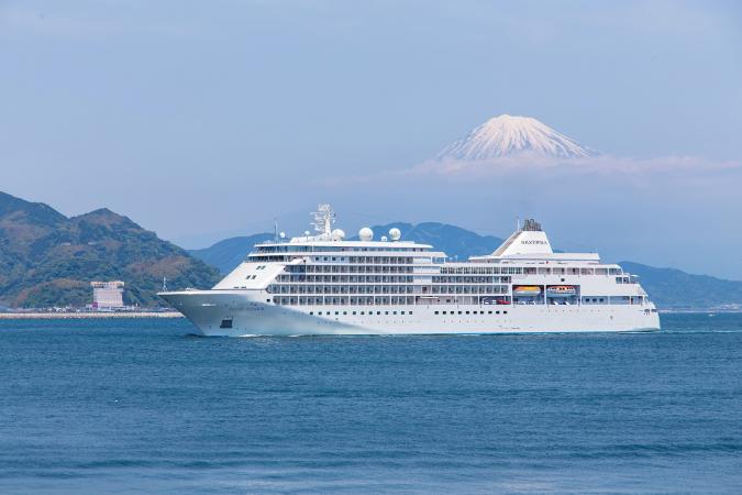 Silver Shadow, Shimizu Port, Japan