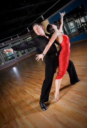 karina smirnoff say yes to the dress