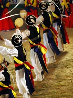 Korean dancers
