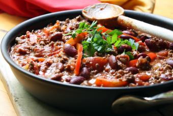 https://cf.ltkcdn.net/diet-and-nutrition/natural-health-remedies/images/slide/302662-846x567-03chili-con-carne.jpg