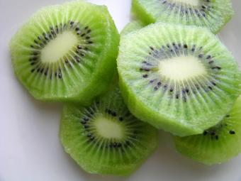 Kiwi slices