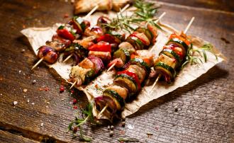 Sizzling chicken kebobs