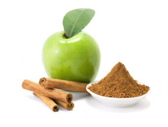 Apples with cinnamon