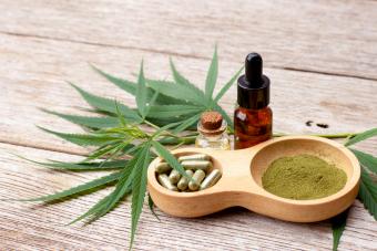 Hemp essential oil and cbd powder capsule pill 