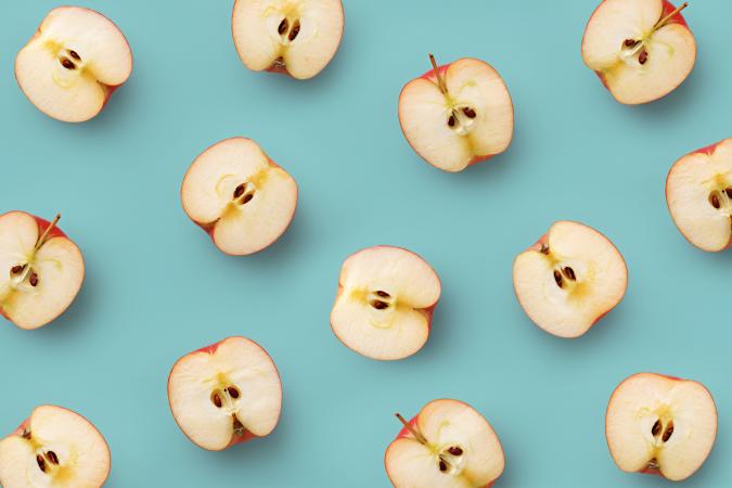 Many apple halves