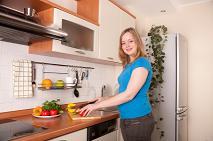 Picture of cutting vegetables