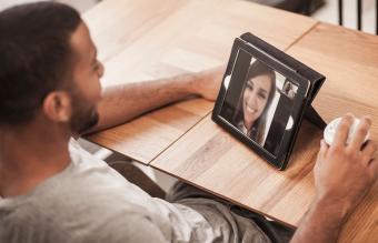 Video chat in a coffee shop