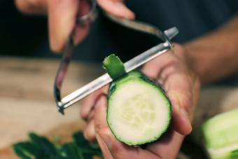 Pealing and cutting cucumber
