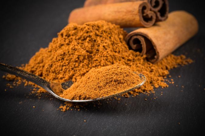 Spoonful of cinnamon powder