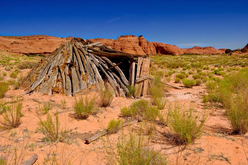 Navajo Burial Customs and Beliefs About Death LoveToKnow