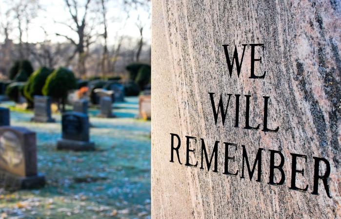 obits and memorials